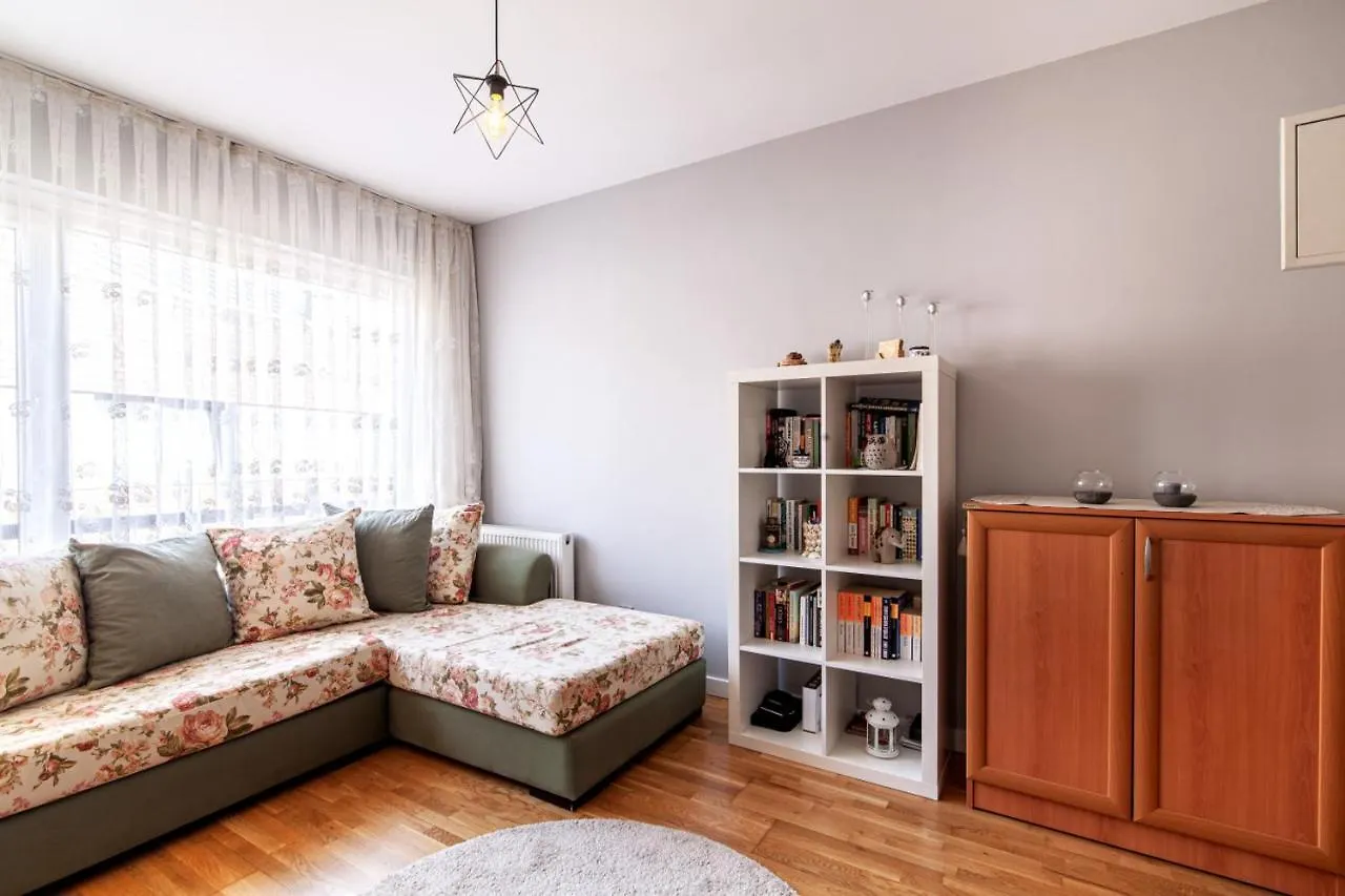 Sleek And Central Flat With Shared Pool In Sisli Стамбул Апартаменты