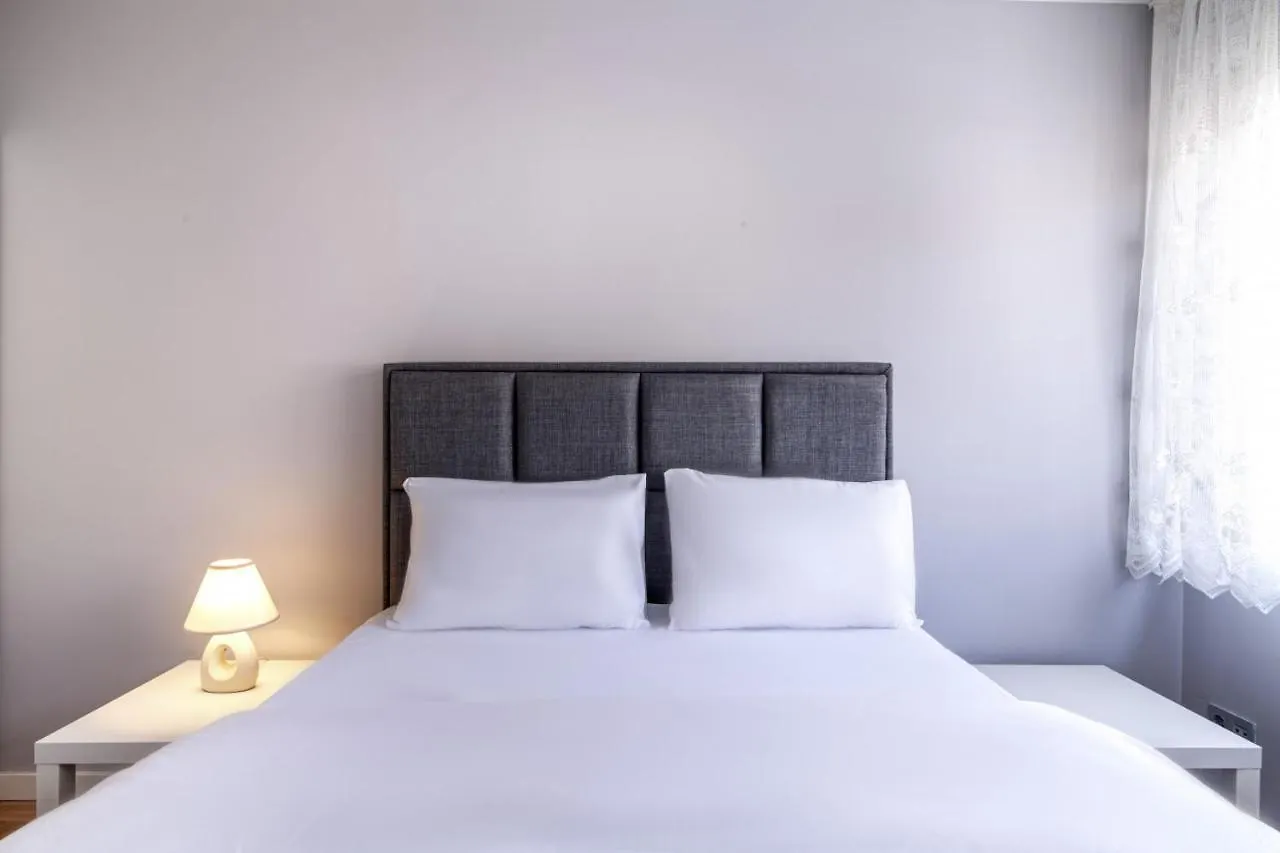 Apartment Sleek And Central Flat With Shared Pool In Sisli Istanbul Turkey